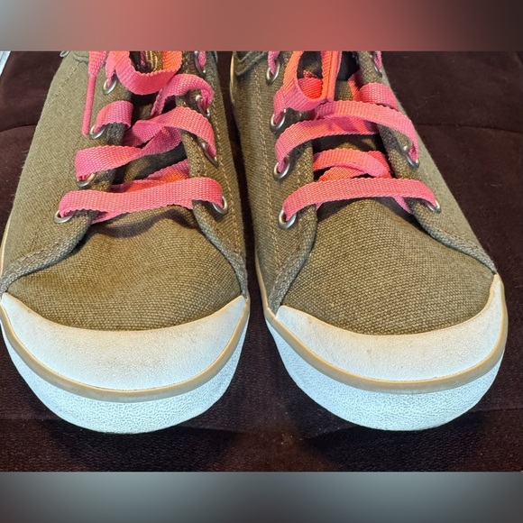 Teva Freewheel Canvas Shoe- Size 9.5 - Picture 4 of 8